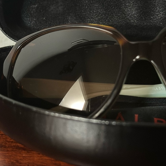 Preloved Ralph Lauren 5138 Sunglasses – Tortoise with Teal Trim main image 16